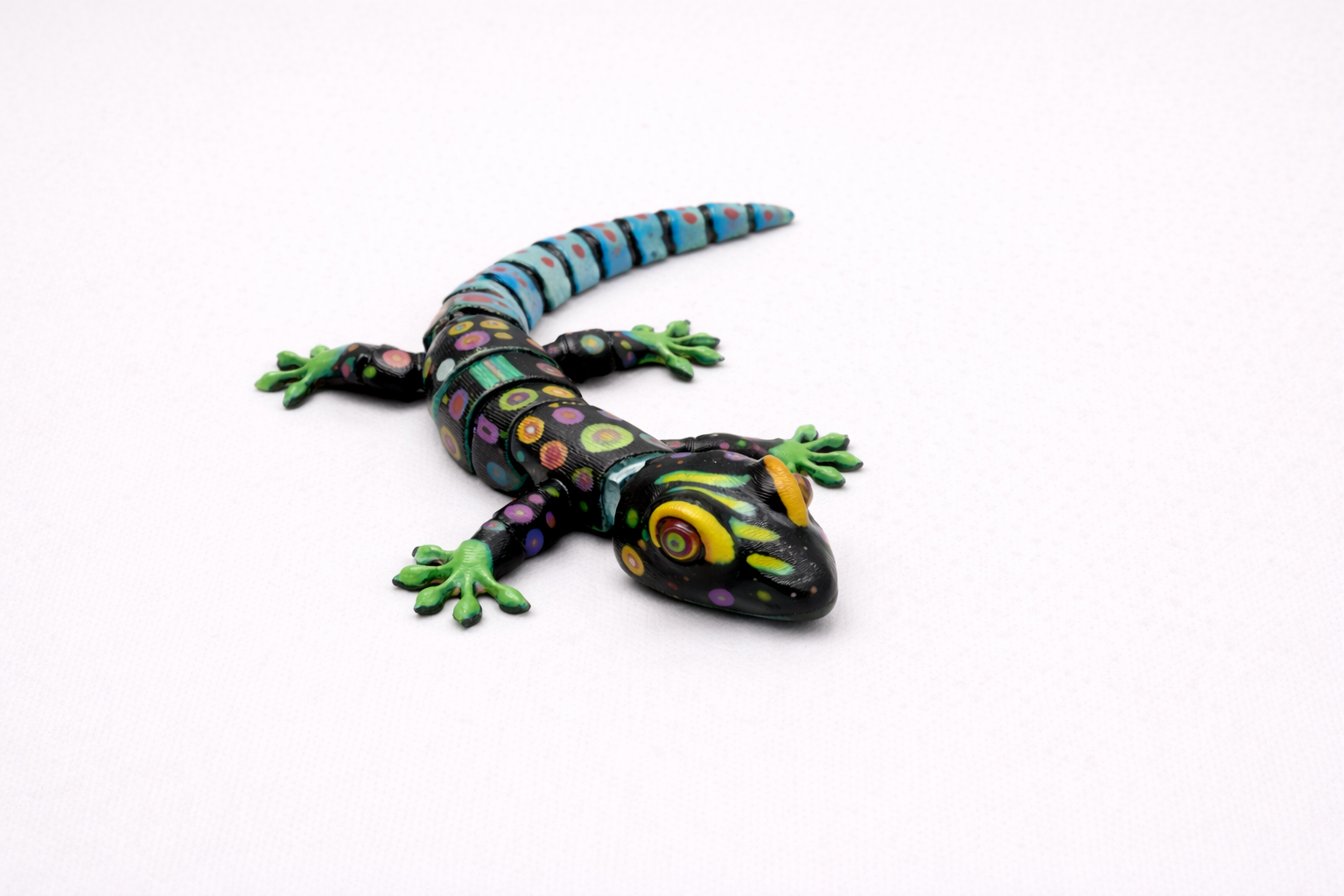 Articulated Gecko Figurine