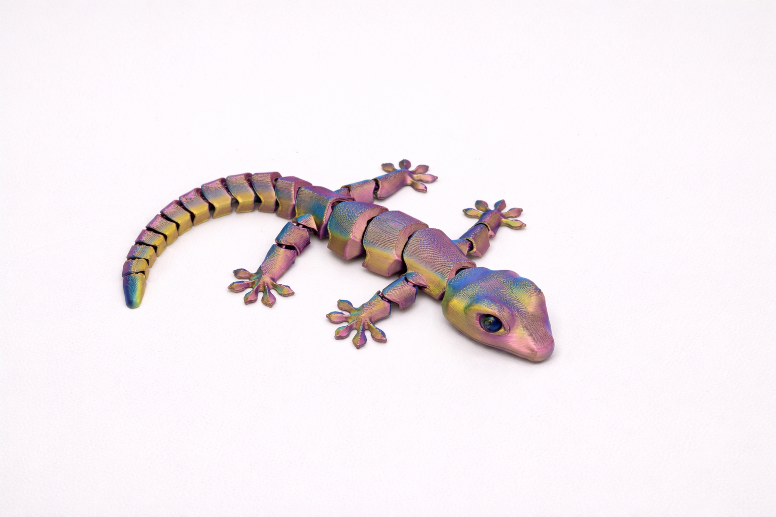 Articulated Gecko Figurine