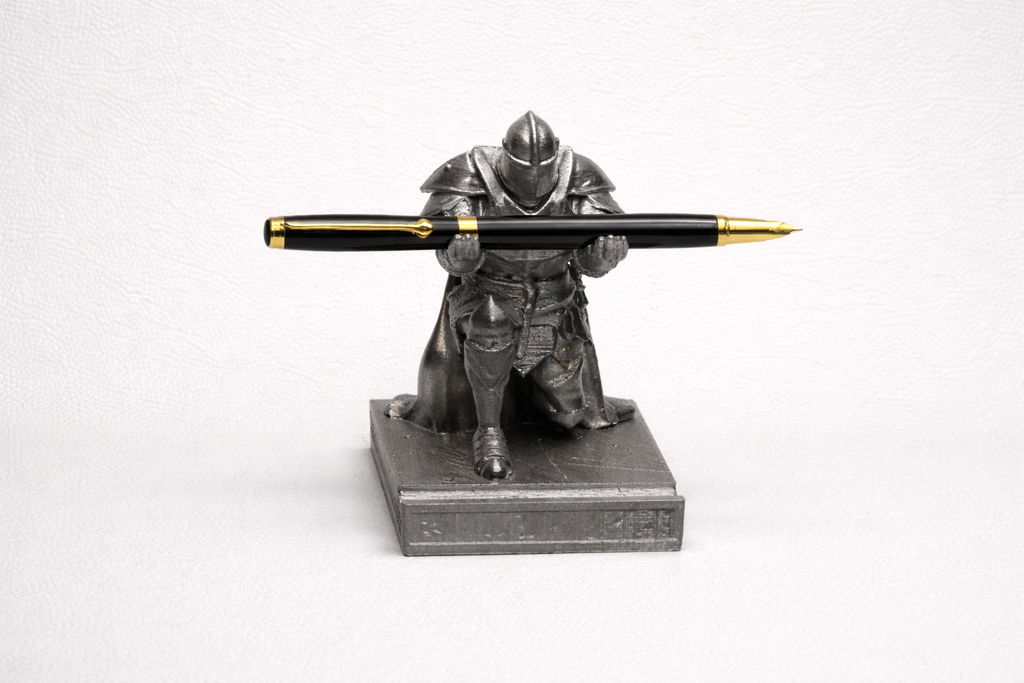 Knight Pen Holder Desk Organiser