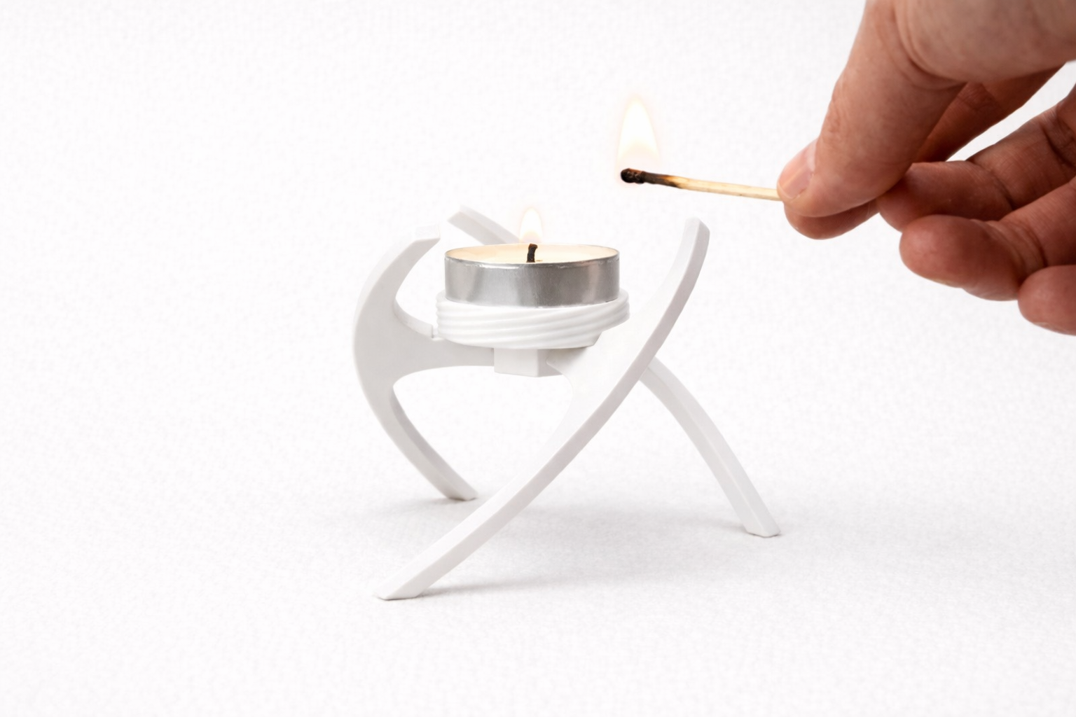 Modern Candle Holder - 35 x 80 x 80mm