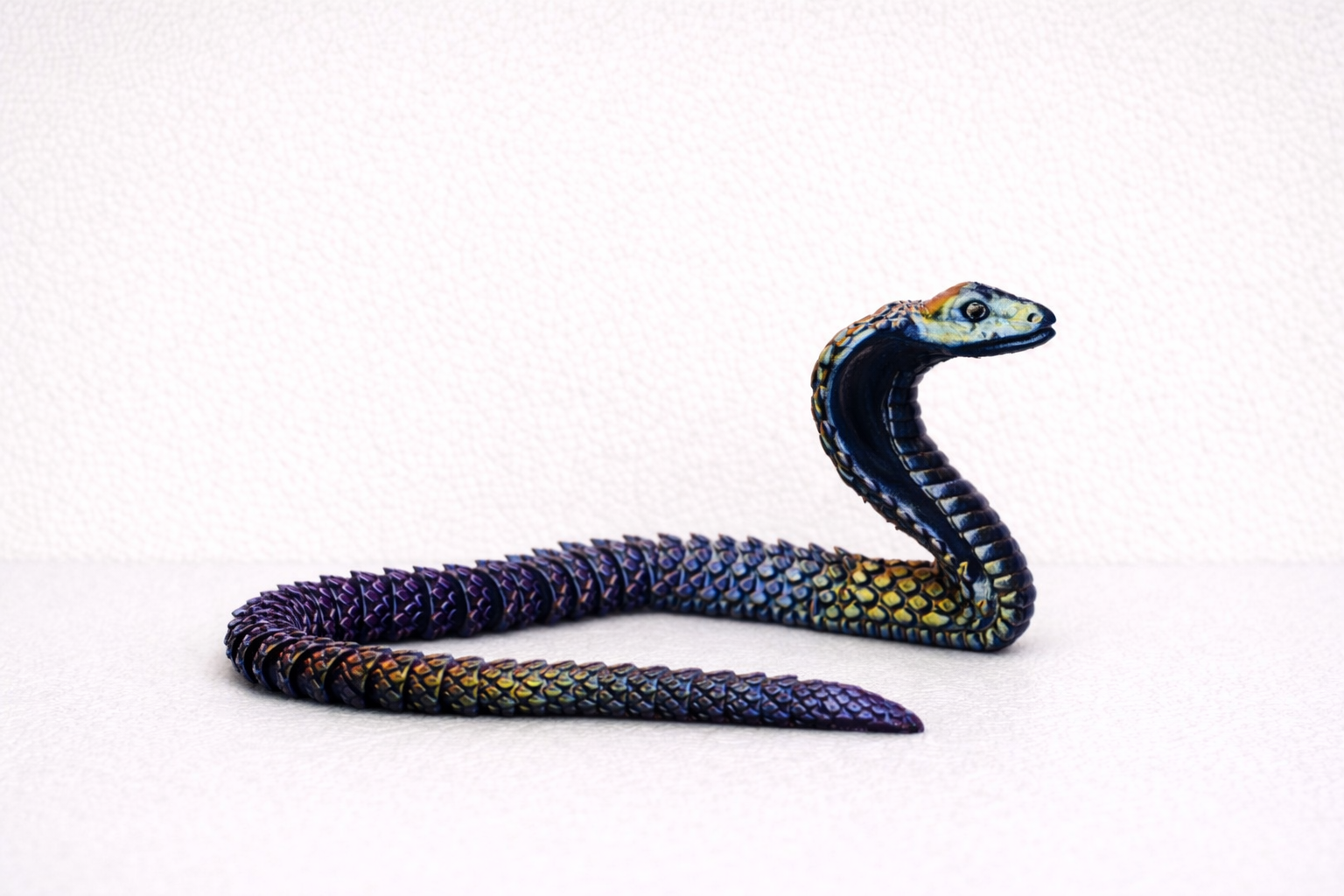 Handcrafted Articulated Snake – Customisable 3D Printed Reptile Sculpture