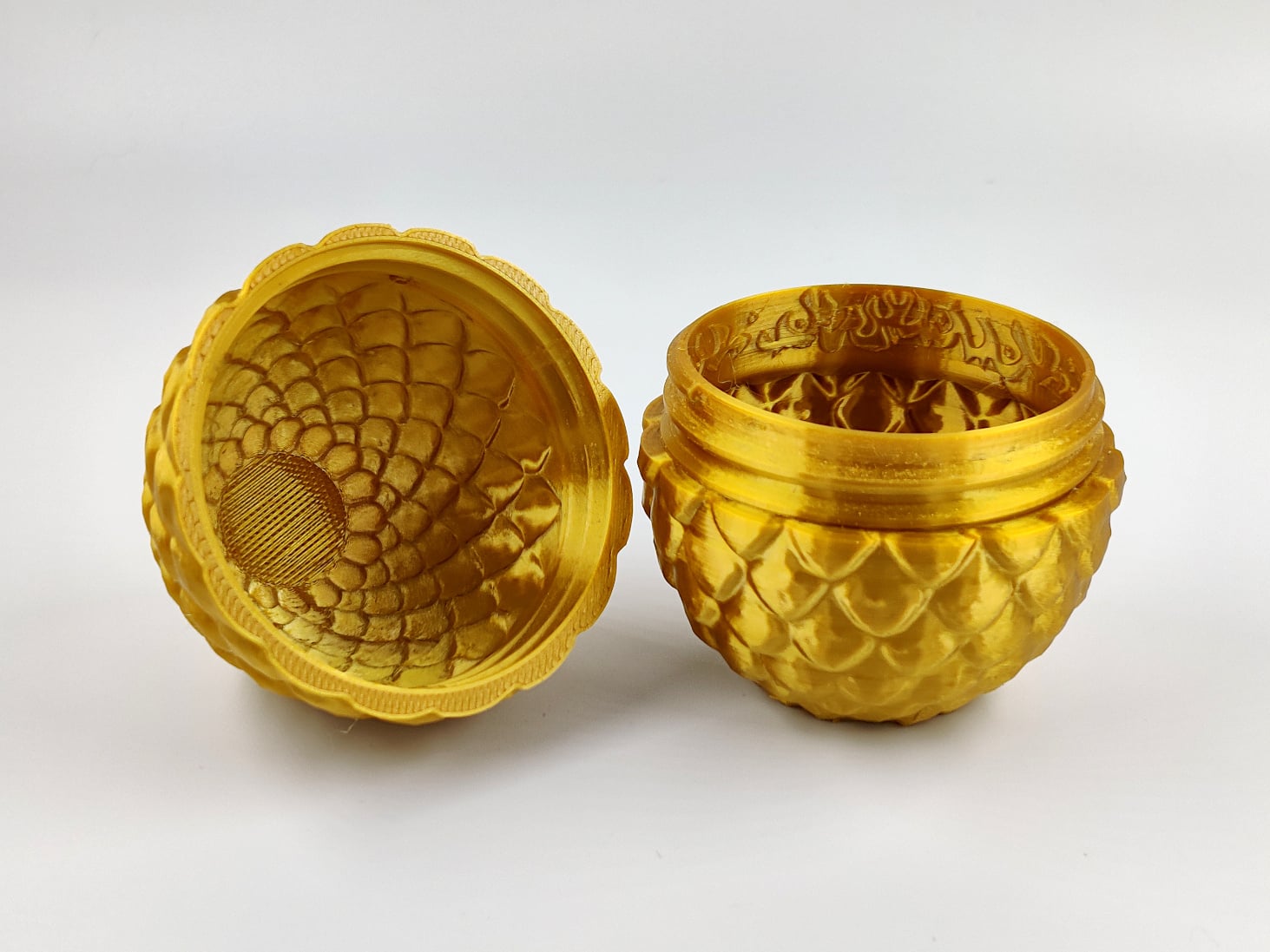 Dragon Egg Container – Decorative 3D Printed Storage Capsule