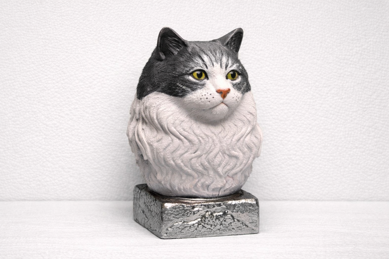 Custom Cat Bust – Personalised Handmade Sculpture - 180 x 120mm