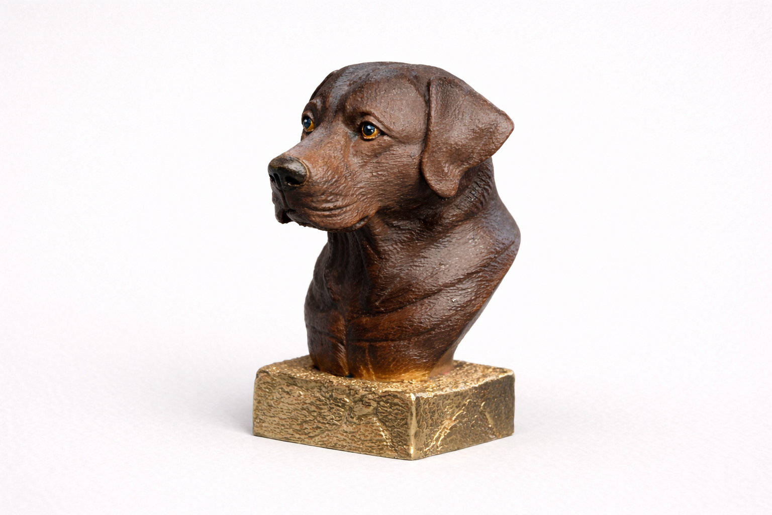 Custom Chocolate Labrador Bust – Personalised 3D Printed Dog Sculpture