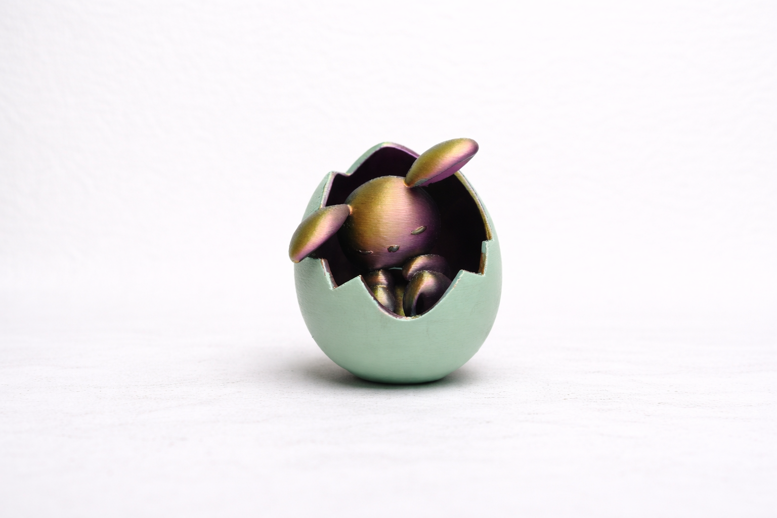 3D Printed Easter Bunny in Egg – Custom Handmade Decorative Piece