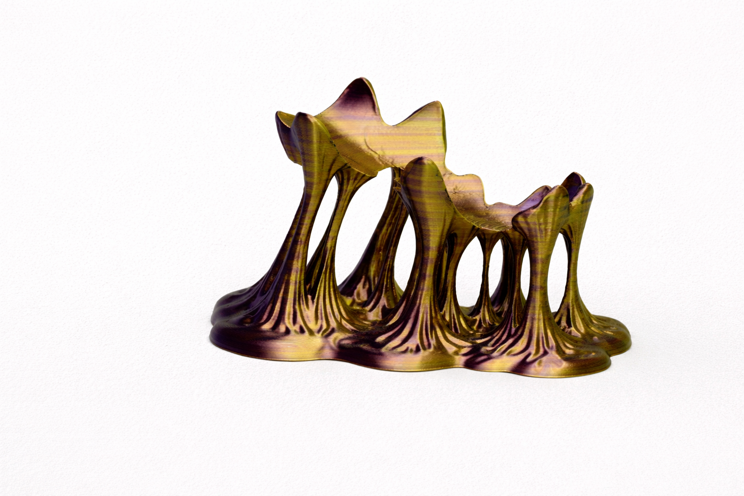 Iridescent Melt-Style Controller Stand – 3D Printed Display Holder